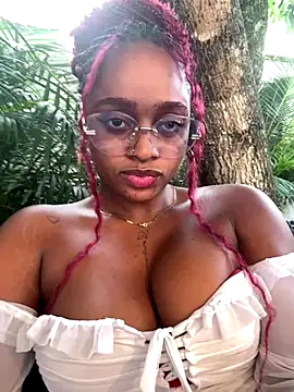 Snapshot of darle_volant chatting on November 29, 2025, 8:31 pm darle volant online show from November 29, 2025, 8:31 pm