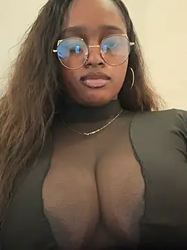 Snapshot of darle_volant chatting on February 1, 2026, 10:30 pm darle volant online show from February 1, 2026, 10:30 pm