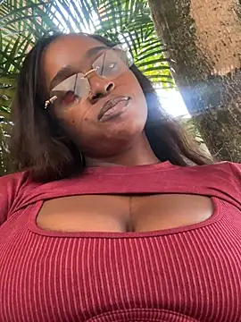 Snapshot of darle_volant chatting on February 10, 2026, 10:31 pm darle volant online show from February 10, 2026, 10:31 pm