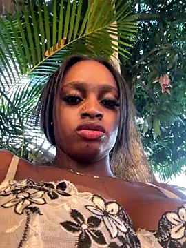 Snapshot of darle_volant chatting on December 17, 2025, 10:37 pm darle volant online show from December 17, 2025, 10:37 pm