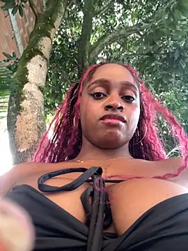 Snapshot of darle_volant chatting on November 30, 2025, 8:42 pm darle volant online show from November 30, 2025, 8:42 pm