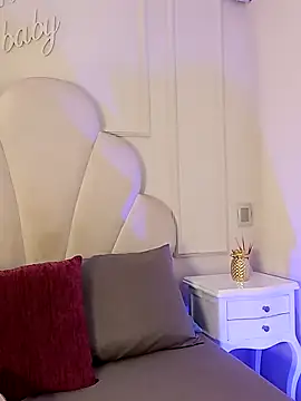 Snapshot of Kaylachannell chatting on November 22, 2025, 2:54 am Kaylachannell online show from November 22, 2025, 2:54 am