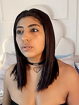 Snapshot of Kaylachannell chatting on November 15, 2025, 7:29 pm Kaylachannell online show from November 15, 2025, 7:29 pm