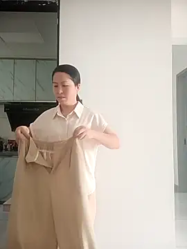 chengcheng12 online show from September 26, 2025, 12:39 am