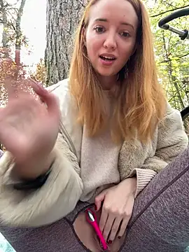 Snapshot of FayeFlame chatting on November 13, 2025, 11:36 am FayeFlame online show from November 13, 2025, 11:36 am