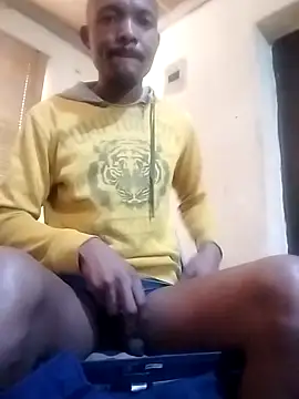 sseexxyyboy online show from May 12, 2026, 5:37 am