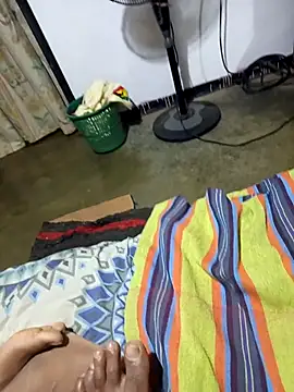 Snapshot of BabyHansi chatting on February 1, 2026, 3:10 pm BabyHansi online show from February 1, 2026, 3:10 pm