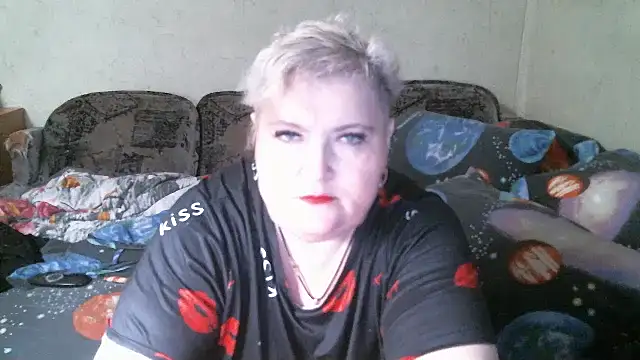 Snapshot of Lana555 chatting on June 22, 2026, 10:40 pm Lana555 online show from June 22, 2026, 10:40 pm