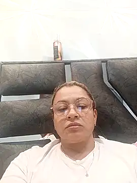 Asuna yuuky online show from December 21, 2025, 11:56 am