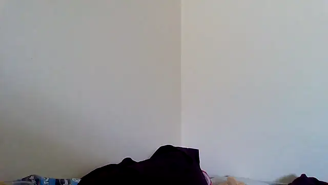 DInaraXRose online show from May 14, 2026, 12:02 pm