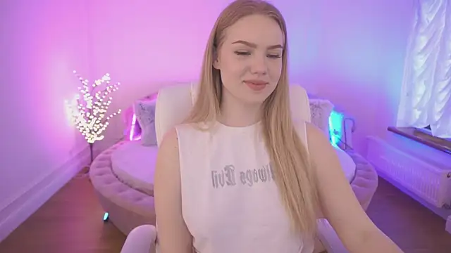 CelesteNoir online show from February 12, 2026, 8:58 am