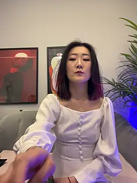 Snapshot of AikoYamada chatting on November 28, 2025, 7:19 am AikoYamada online show from November 28, 2025, 7:19 am