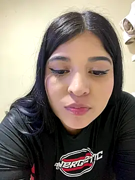 Vliacoooper2 online show from November 30, 2025, 6:03 am