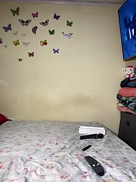 Vliacoooper2 online show from November 2, 2025, 5:45 am