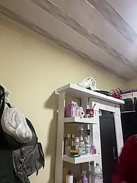 Vliacoooper2 online show from April 25, 2026, 11:13 am