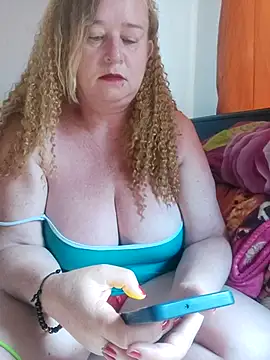 Snapshot of Miss-tetas chatting on December 1, 2025, 12:50 pm Miss-tetas online show from December 1, 2025, 12:50 pm