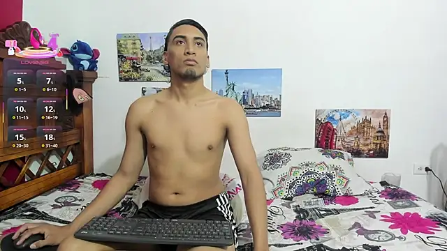 Snapshot of Roxana_Tony chatting on December 17, 2025, 2:16 am Roxana Tony online show from December 17, 2025, 2:16 am