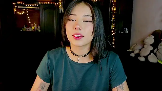 Snapshot of Shisuku_Sophi chatting on July 26, 2026, 12:06 am Shisuku Sophi online show from July 26, 2026, 12:06 am