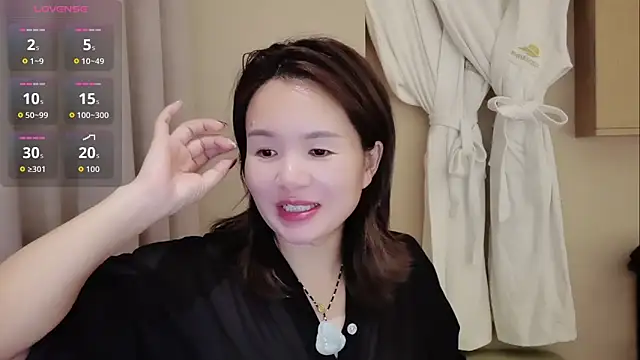 minmin1230 online show from October 19, 2025, 4:32 pm