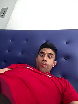 Camachito332 online show from June 17, 2026, 7:02 pm