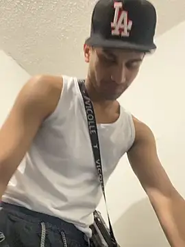 Camachito332 online show from March 28, 2026, 3:24 pm