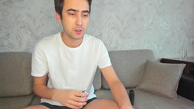 Snapshot of sophywhisper chatting on November 21, 2025, 6:23 am sophywhisper online show from November 21, 2025, 6:23 am