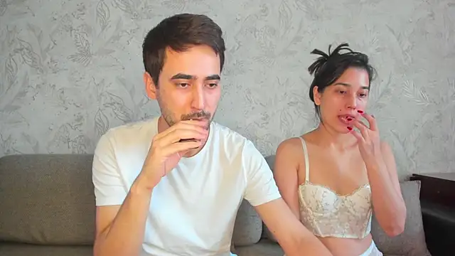 Snapshot of sophywhisper chatting on January 7, 2026, 6:51 am sophywhisper online show from January 7, 2026, 6:51 am