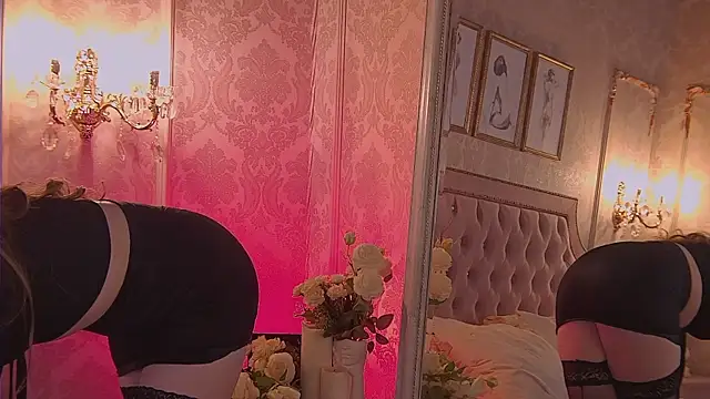 Snapshot of MiaEuphoria_ chatting on November 12, 2025, 3:54 am MiaEuphoria online show from November 12, 2025, 3:54 am