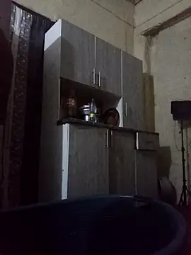 RFeltomWhitJ online show from September 27, 2025, 4:35 pm