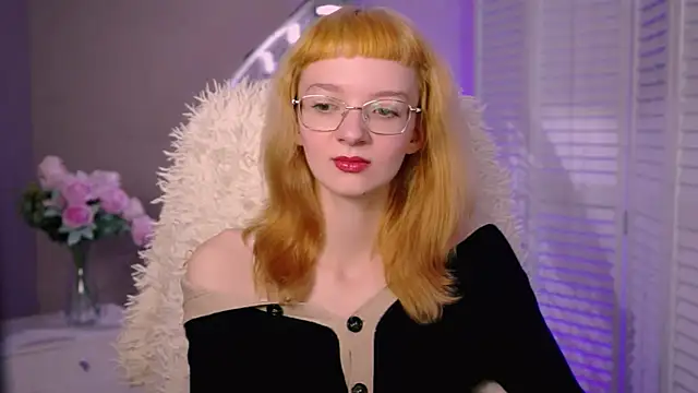 MollyJiggles online show from October 18, 2025, 8:05 am