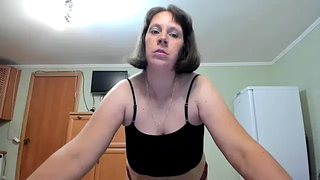 Snapshot of KATTYWARM_ chatting on September 29, 2025, 10:48 pm KATTYWARM  online show from September 29, 2025, 10:48 pm