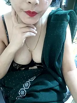 Snapshot of Pihu_Chopra chatting on November 1, 2025, 4:23 pm Pihu Chopra online show from November 1, 2025, 4:23 pm