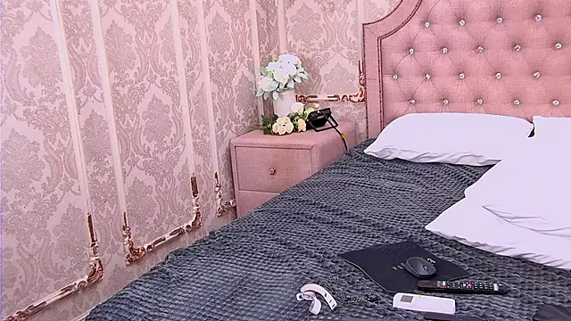 Snapshot of Kate_Storm chatting on October 29, 2025, 4:11 am Kate Storm online show from October 29, 2025, 4:11 am