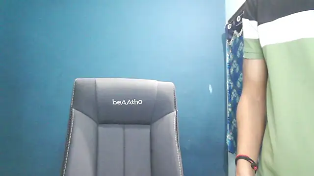 SassyWildCouple online show from November 15, 2025, 4:33 pm