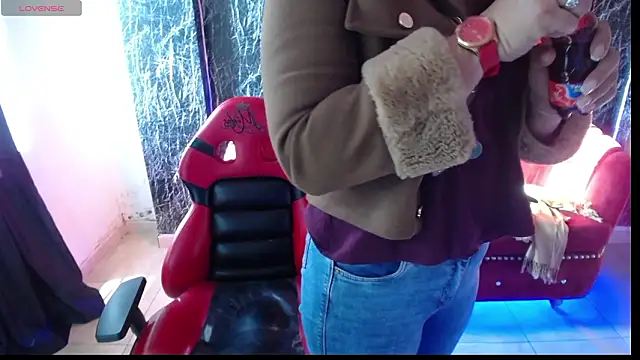 camixxx m online show from February 28, 2026, 12:49 pm