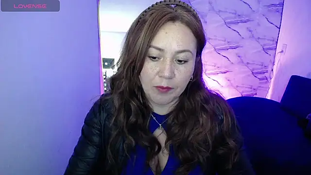 camixxx m online show from February 9, 2026, 12:58 pm