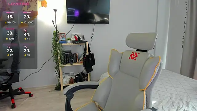 wwow meow online show from April 3, 2026, 9:49 am