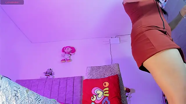 hot Dariana pantyhose online show from April 2, 2026, 2:24 pm