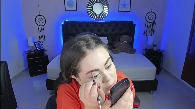 Snapshot of LolaVillalobos chatting on September 20, 2025, 2:11 pm LolaVillalobos online show from September 20, 2025, 2:11 pm