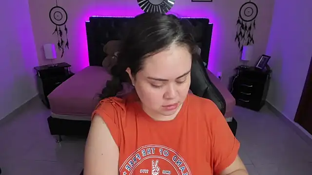 Snapshot of LolaVillalobos chatting on December 2, 2025, 12:07 pm LolaVillalobos online show from December 2, 2025, 12:07 pm