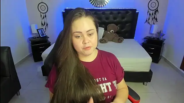 Snapshot of LolaVillalobos chatting on September 23, 2025, 2:24 pm LolaVillalobos online show from September 23, 2025, 2:24 pm