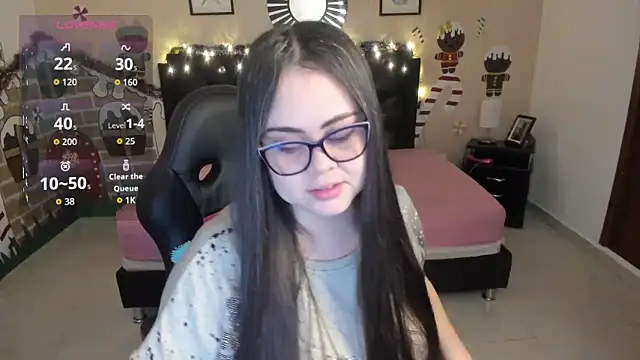 Snapshot of LolaVillalobos chatting on December 4, 2025, 12:48 pm LolaVillalobos online show from December 4, 2025, 12:48 pm