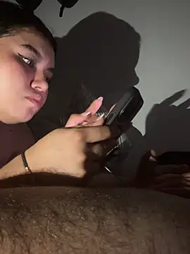 GIIABLOOM online show from April 30, 2026, 5:03 am