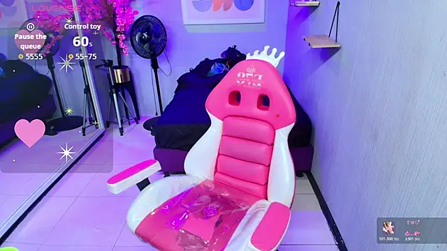 Snapshot of Maggy_t18 chatting on October 25, 2025, 8:02 am Maggy t18 online show from October 25, 2025, 8:02 am