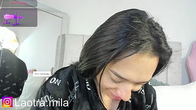 juliettaa 1 online show from February 15, 2026, 10:36 am