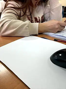 PhuongNhi21 online show from November 22, 2025, 2:10 am