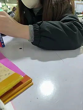 PhuongNhi21 online show from December 15, 2025, 2:06 am