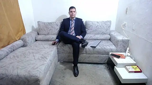 Victor Maitland online show from October 24, 2025, 7:57 pm