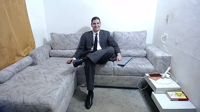 Victor Maitland online show from October 24, 2025, 3:38 am