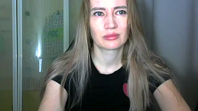 JessFoxxx online show from March 29, 2026, 3:52 am